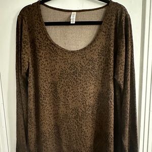 Lularoe leopard print long sleeve top size 2XL
